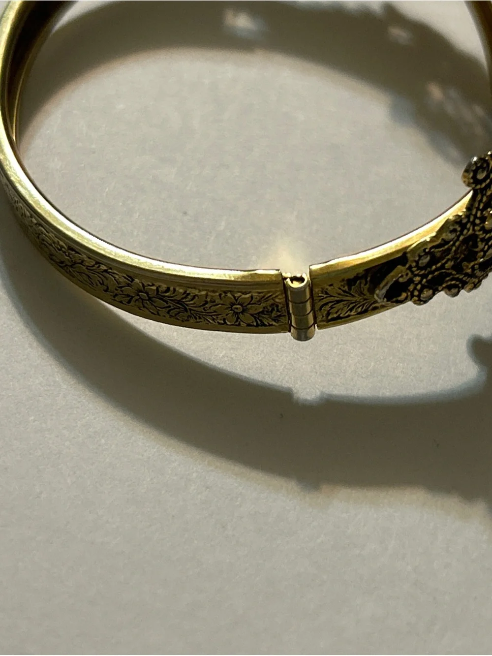 Vintage Gold Filigree Tiara Hinged Cuff Bracelet Etched Floral Clamper Bangle